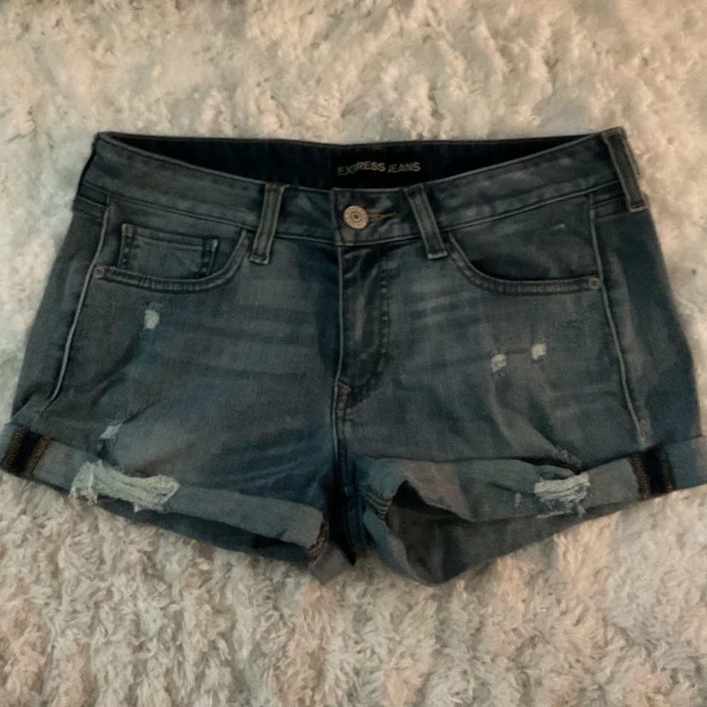 Express Sz 6 Jean shorts